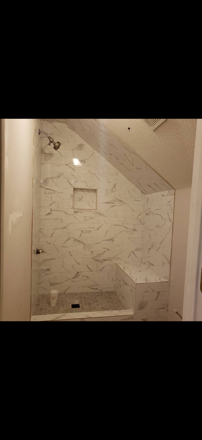 Shower tile & bench